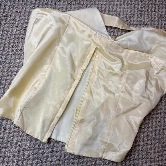 Stunning vintage 60s butter yellow/ cream victorian/edwardian halter top - Picture 6 of 7